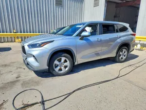 Toyota Highlander 2.4L 4 2023