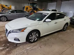 Nissan Altima 2.5L 4 2019