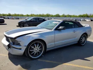 Ford Mustang 4.0L 6 2006