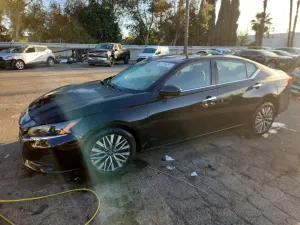 Nissan Altima 2.5L 4 2025