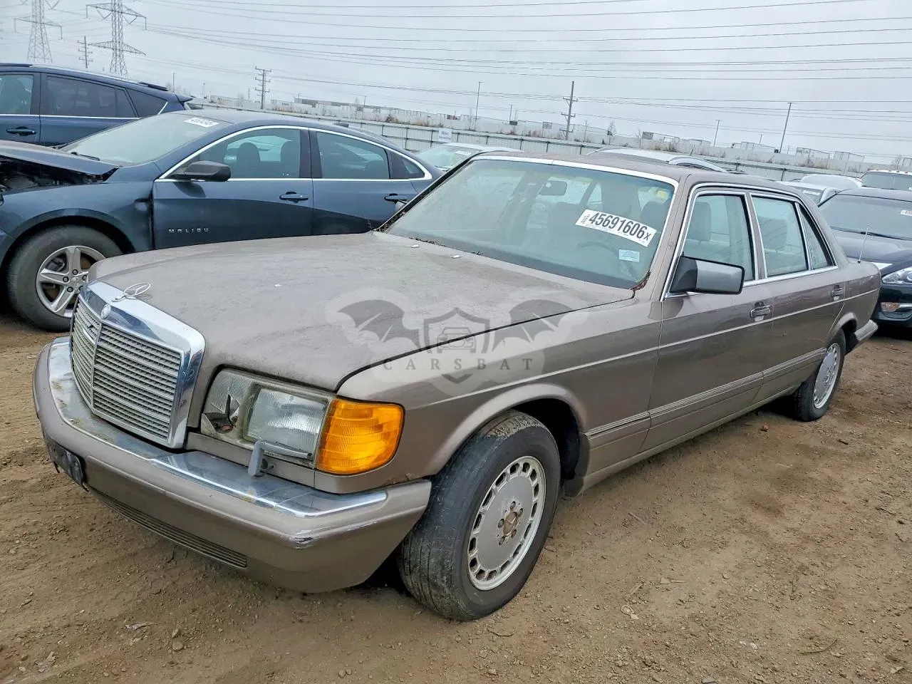 Mercedes-Benz 560 5.6L 8 1991