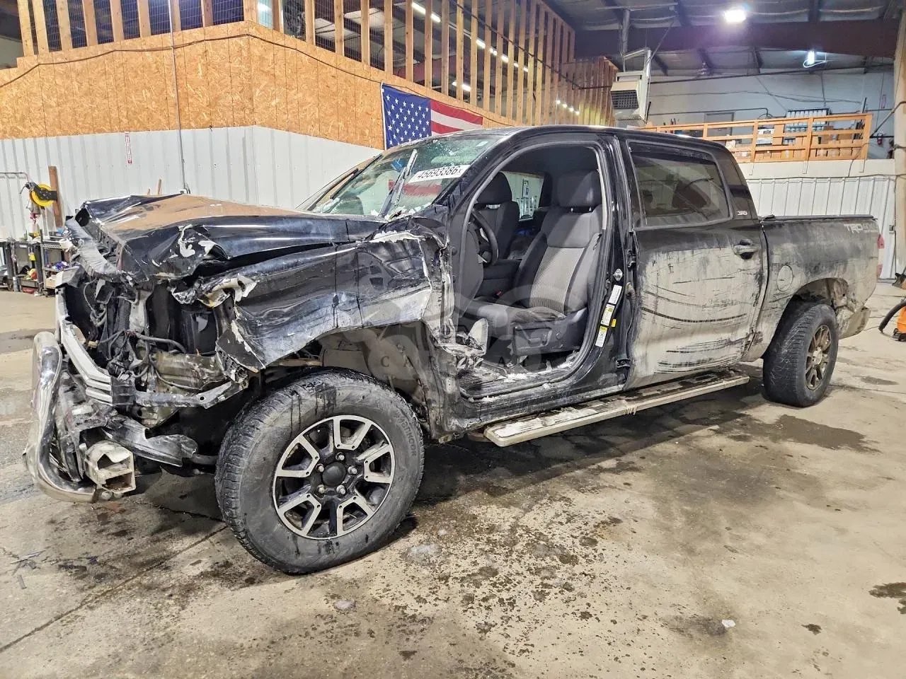 Toyota Tundra 5.7L 8 2016