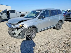 Mitsubishi Outlander 2.4L 4 2020