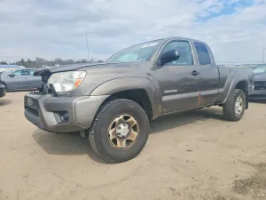 Toyota Tacoma 2.7L 4 2013