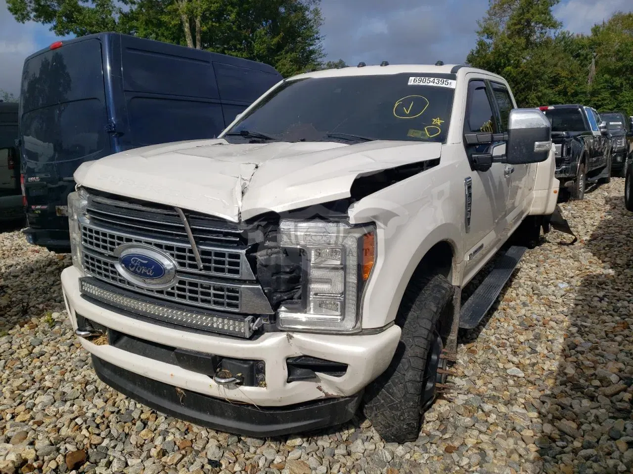 Ford F-350 6.7L 8 2017