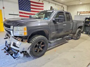 Chevrolet Silverado 1500 6.6L 8 2011