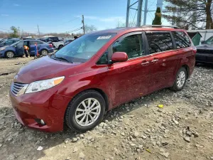 Toyota Sienna 3.5L 6 2017