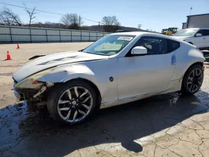 Nissan 370z 3.7L 6 2014