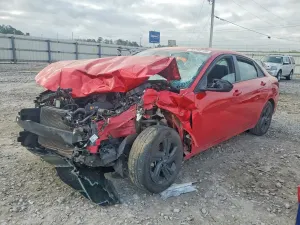 Hyundai Elantra 2.0L 4 2023