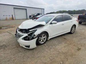 Nissan Altima 2.5L 4 2013
