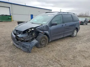 Toyota Sienna 3.5L 6 2010