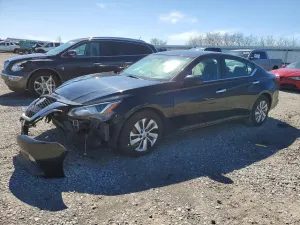 Nissan Altima 2.5L 4 2019