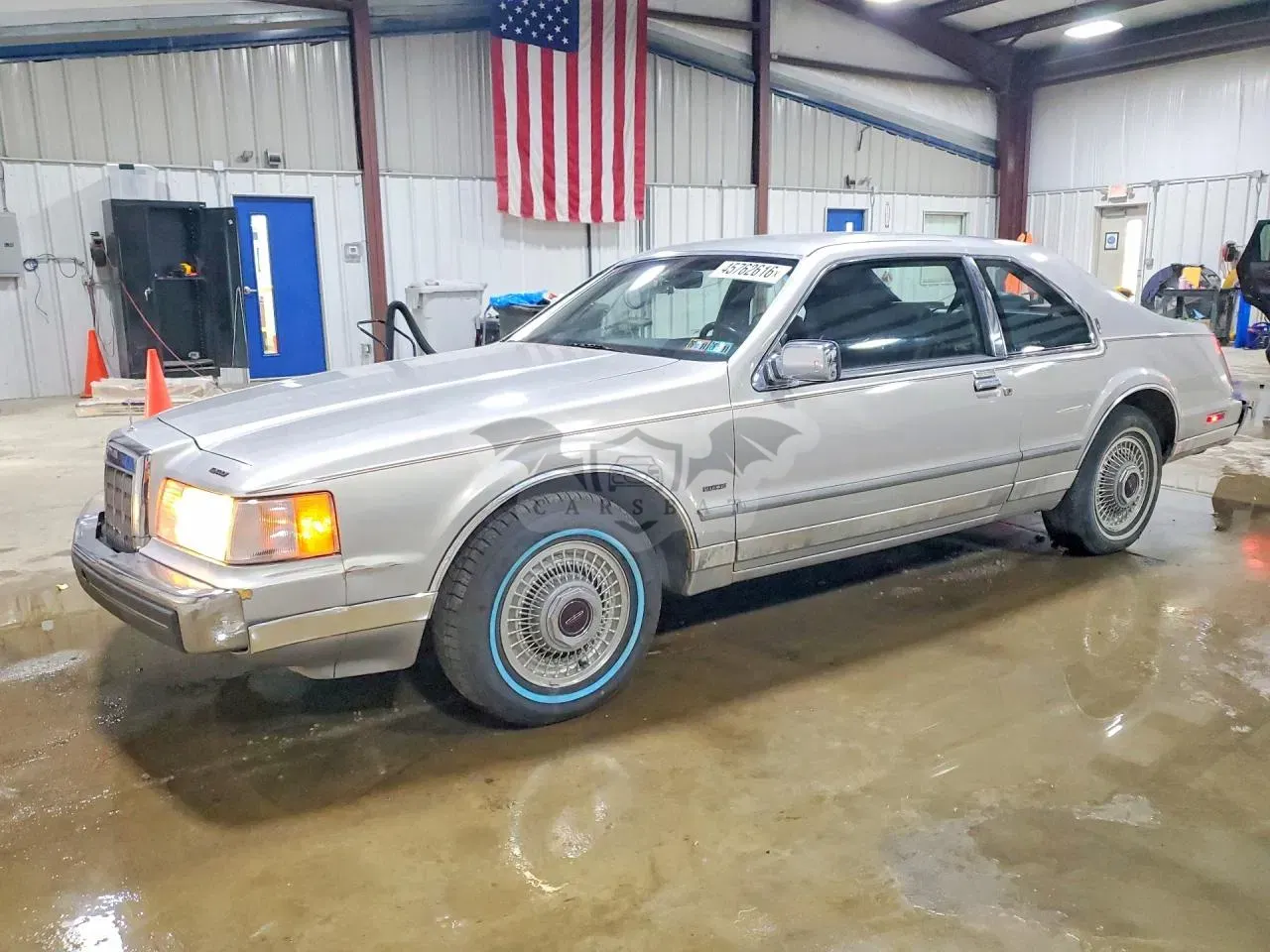 Lincoln Mark 5.0L 8 1990