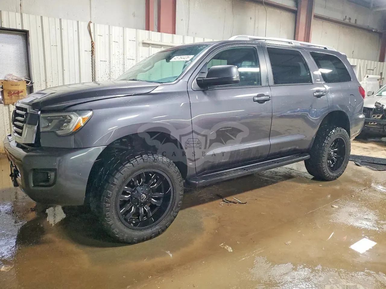 Toyota Sequoia 5.7L 8 2018