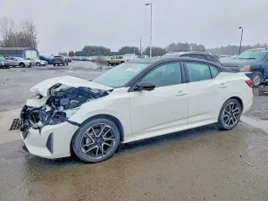 Nissan Sentra 2.0L 4 2025