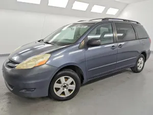 Toyota Sienna 3.3L 6 2006