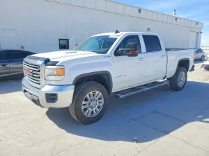 GMC Sierra 6.6L 8 2015