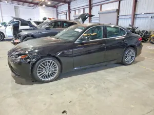 Alfa Romeo Giulia 2.0L 4 2017