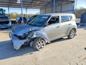 Kia Soul 2.0L 4 2025