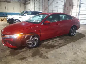 Hyundai Elantra 2.0L 4 2025