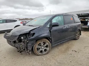 Toyota Sienna 3.5L 6 2017
