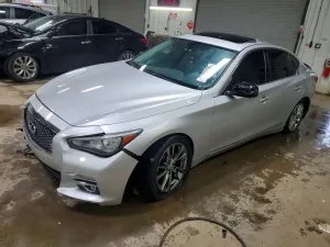 Infiniti Q50 3.7L 6 2015
