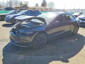 Tesla Model 3 2024