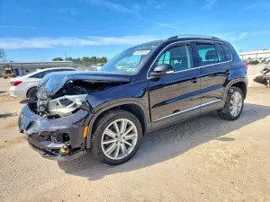 Volkswagen Tiguan 2.0L 4 2015