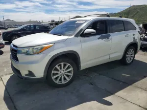 Toyota Highlander 2.7L 4 2015