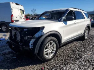 Ford Explorer 2.3L 4 2025