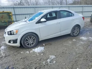 Chevrolet Aveo (Sonic) 1.8L 4 2013