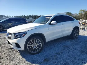 Mercedes-Benz GLC 2.0L 4 2019