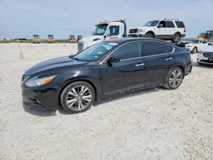 Nissan Altima 2.5L 4 2017