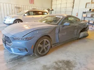 Ford Mustang 2.3L 4 2025