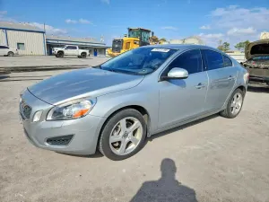 Volvo S60 2.5L 5 2013