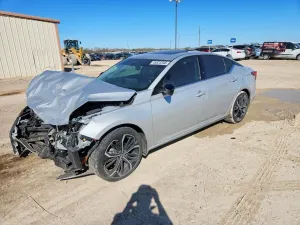 Nissan Altima 2.5L 4 2024