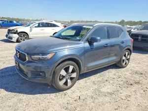 Volvo XC40 2.0L 4 2021