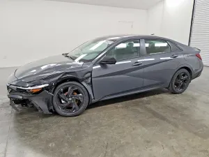 Hyundai Elantra 2.0L 4 2026