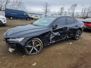Volvo S60 2.0L 4 2023
