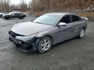 Hyundai Elantra 2.0L 4 2021