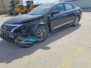 Nissan Altima 2.5L 4 2015