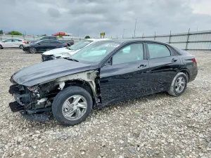 Hyundai Elantra 2.0L 4 2025