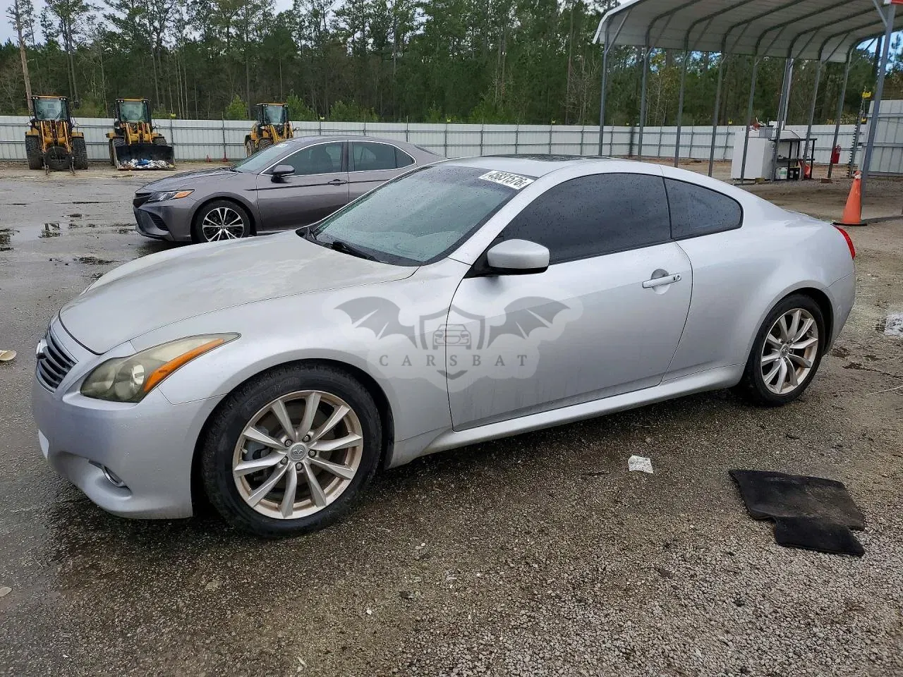 Infiniti G37 3.7L 6 2012