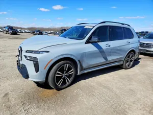 BMW X7 4.4L 8 2025