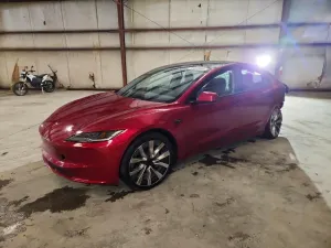 Tesla Model 3 2025