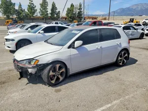 Volkswagen Golf 2L 4 2017