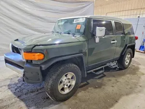 Toyota FJ Cruiser 4.0L 6 2010