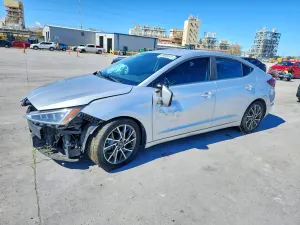 Hyundai Elantra 2.0L 4 2019