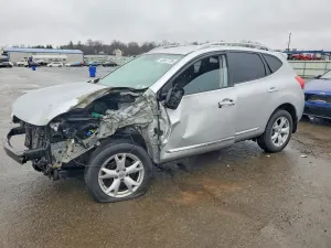 Nissan Rogue 2.5L 4 2011