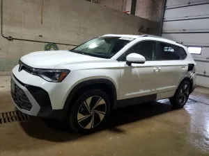 Volkswagen Taos 1.5L 4 2025